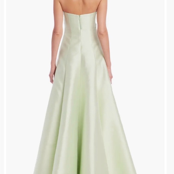 Badgley Mischka Strapless Light Green Gown - Picture 2 of 7
